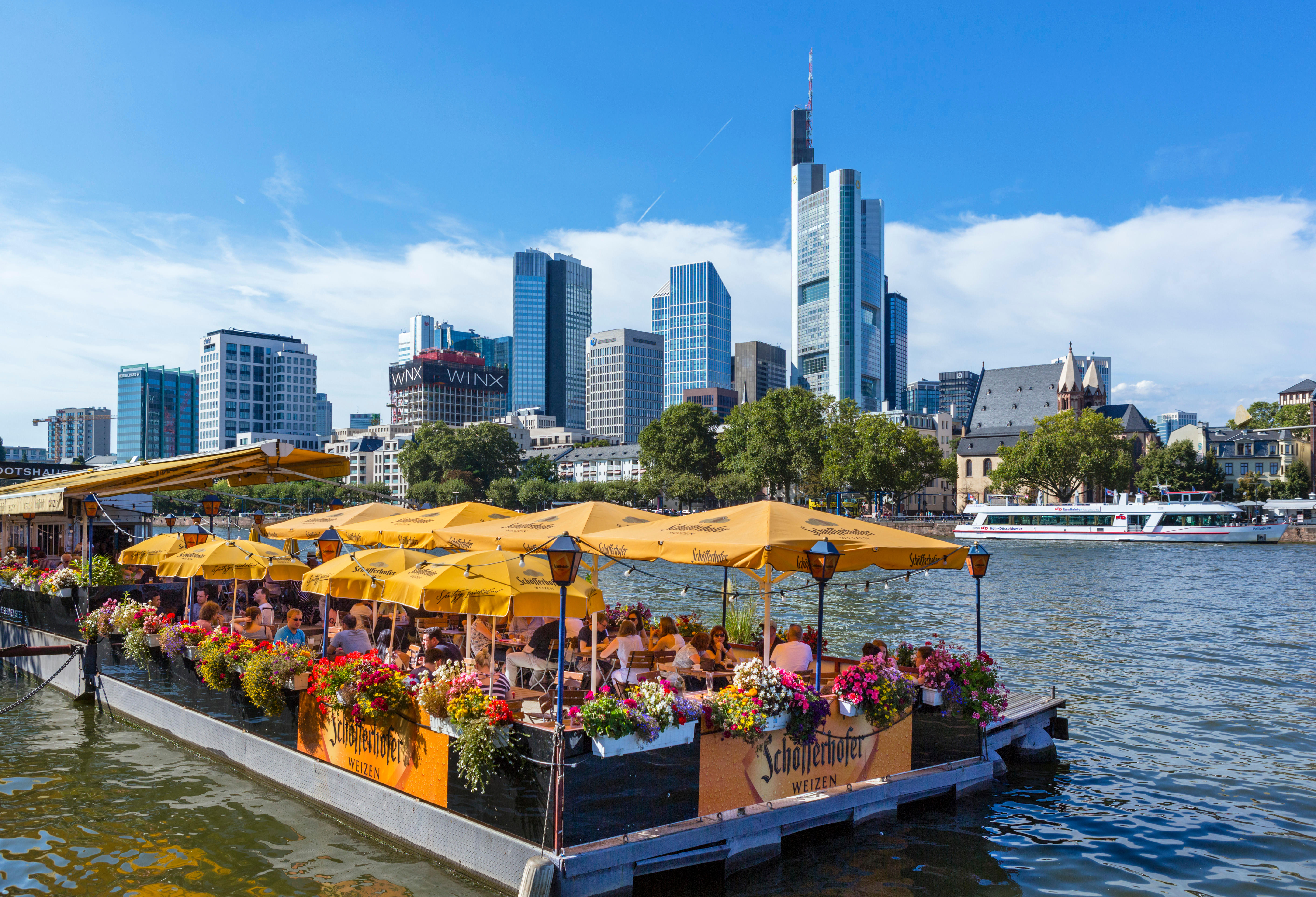 Новые авиарейсы из Лондона во Франкфурт: Condor запускает три рейса ежедневно