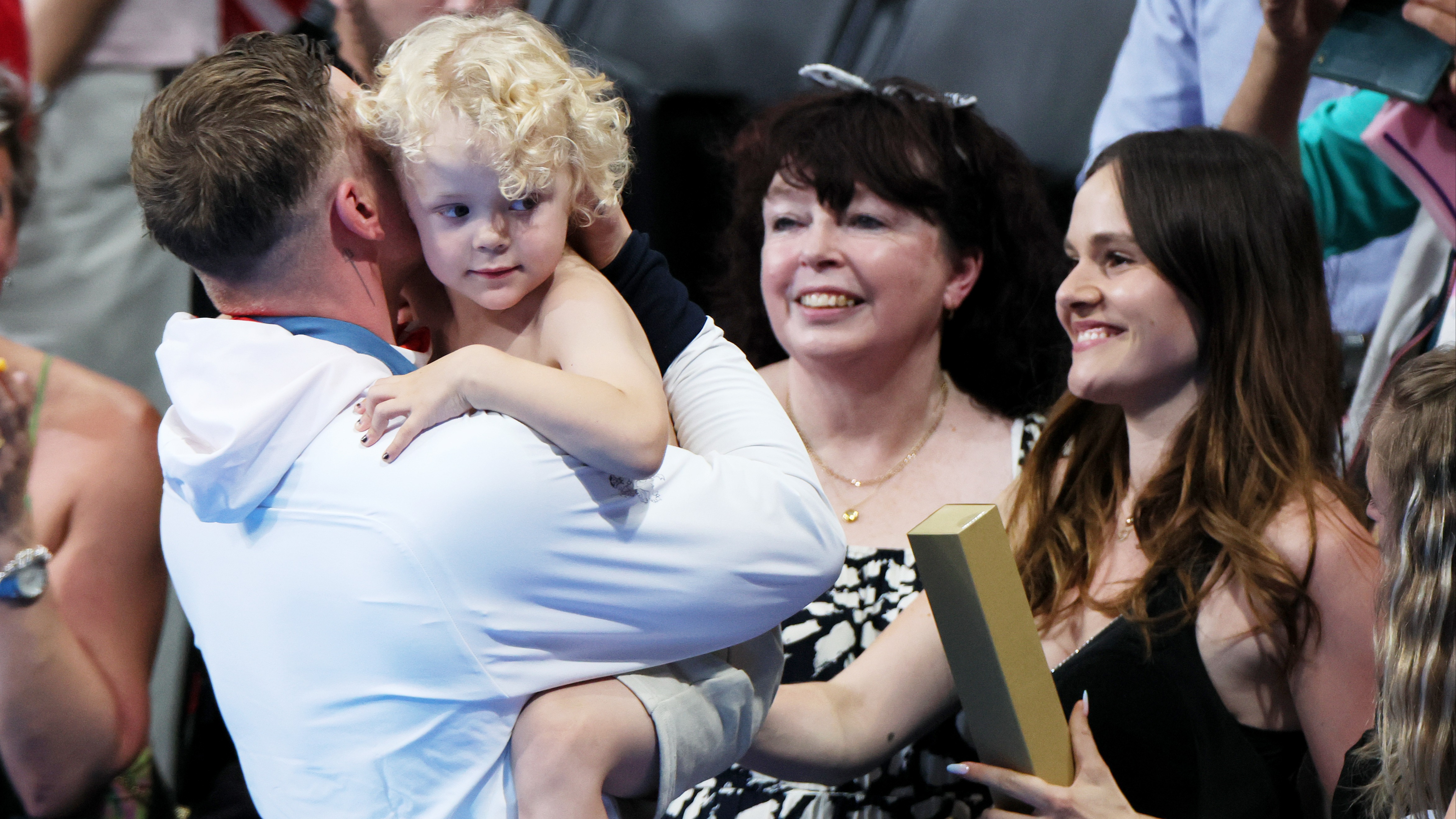 Скандал у родині Адама Піті: тітка звинувачує майбутню невістку