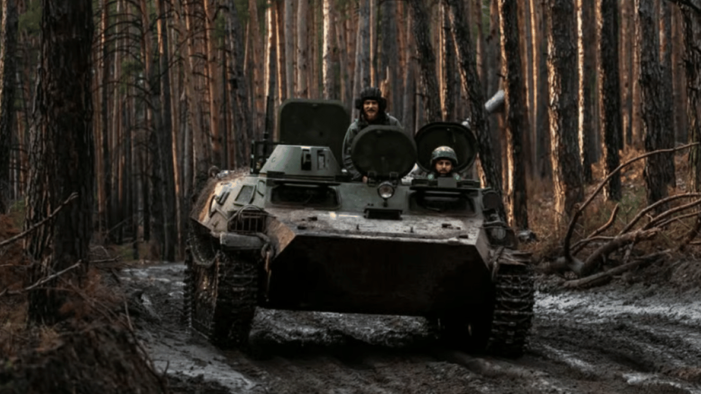 Asow sucht Panzerfahrer: Gehalt bis zu 127.000 Hrywnja und die Möglichkeit, ohne Erfahrung zu dienen