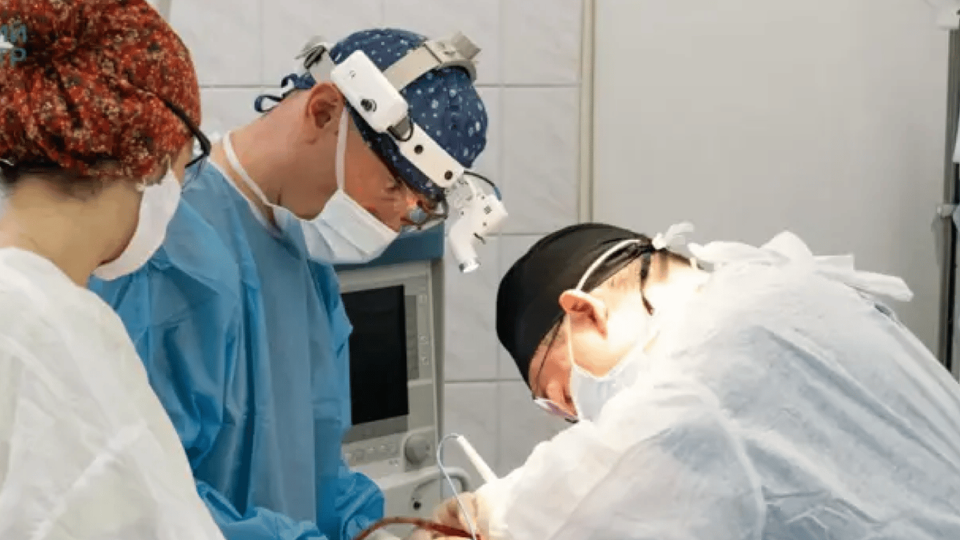 102-летнему львовянину успешно удалили рак кожи: история рекордной операции