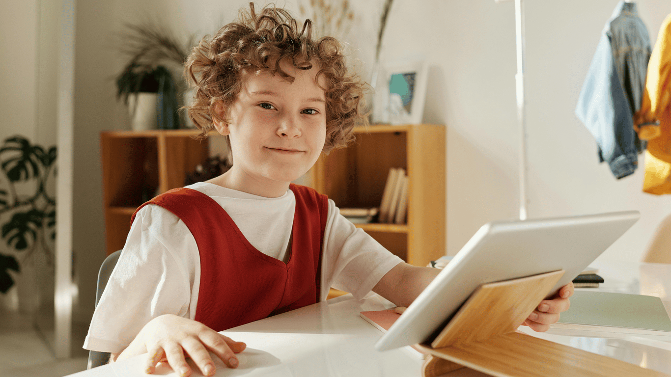 Дети с высоким IQ имеют 5 уникальных черт: что отличает их от других