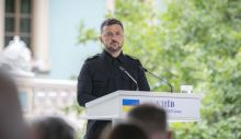 Зеленський: Україна завдає ударів по РФ без узгодження з США