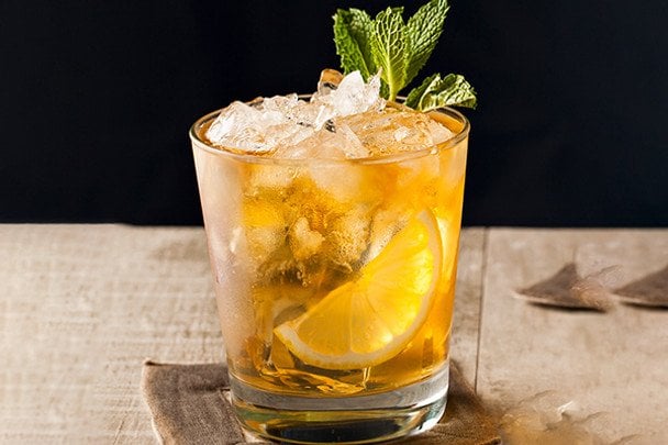 Whisky z sokiem jabłkowym: dlaczego ten duet uważany jest za złoty standard