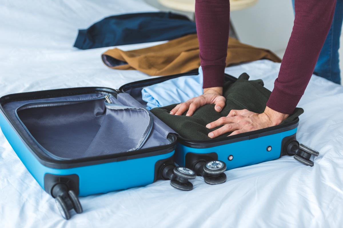 Reisende staunen: Mit der KonMari-Methode mehr Platz im Koffer schaffen