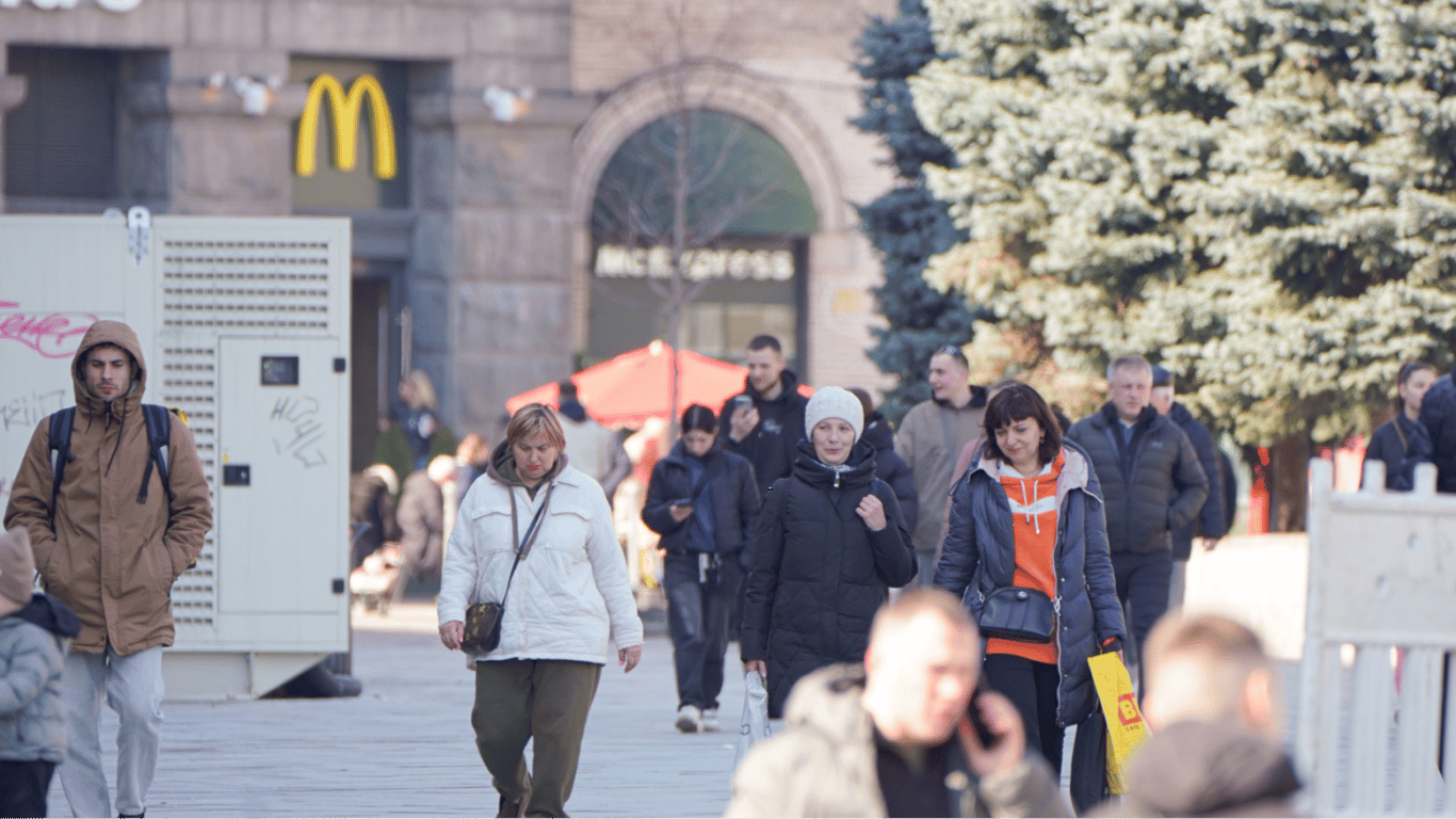 Mehrheit der Ukrainer für Frieden mit Gebietsabtretungen – Umfrage des KIIS zeigt neue Stimmungslage
