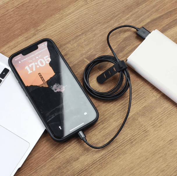 How to Preserve Your Smartphone's Battery During Power Outages
