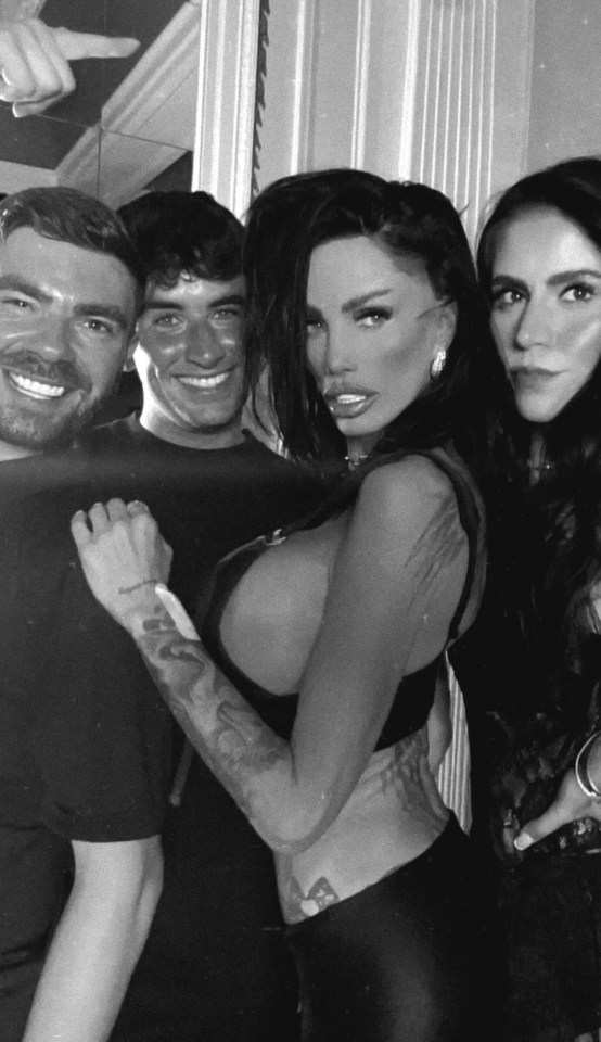 Katie Price hospitalized: what happened to the famous model