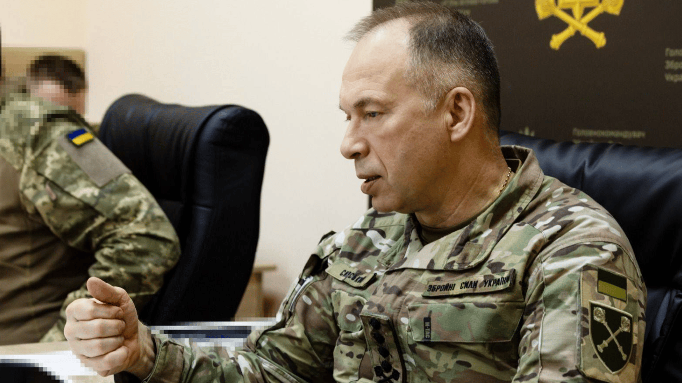 Сирський обговорює укомплектування армії