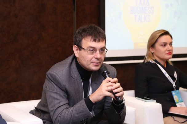 Цены на топливо в Украине: Гетманцев призвал АЗС к сдержанности