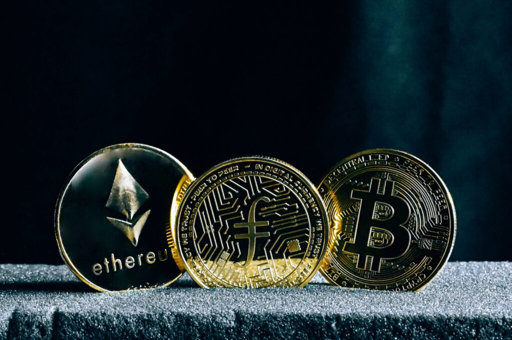 which cryptocurrency is better to invest in