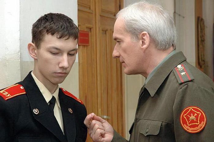 Кадети актори