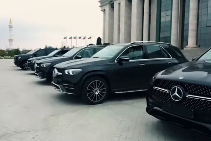 61 Prozent mehr Steuern: Was Besitzer teurer Autos in den Regionen zahlten