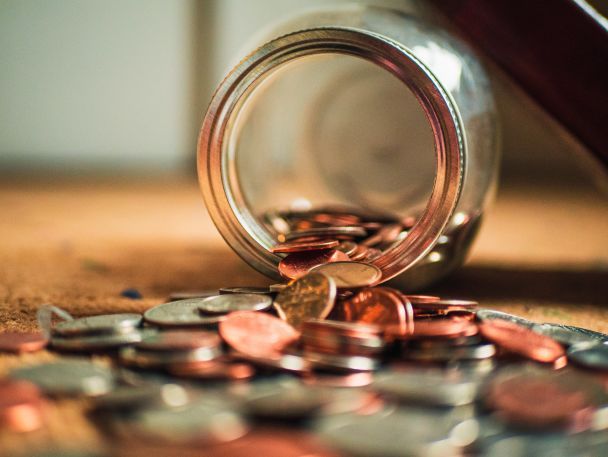 Долар втрачає привабливість, альтернатива 15,5%