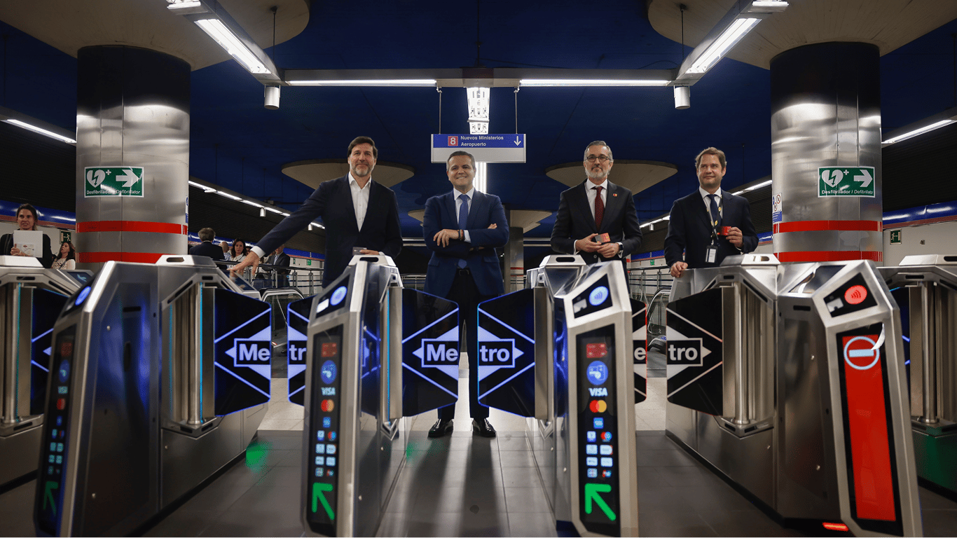 Оплата карткою в метро Мадрида