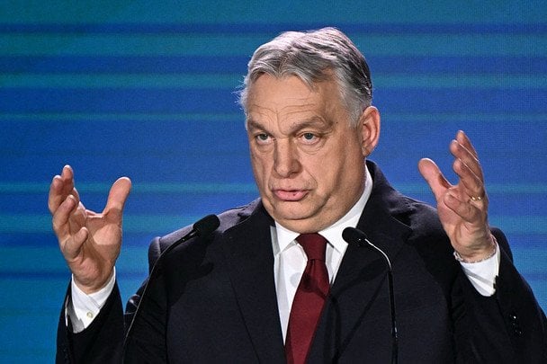 Burza przed wyborami na Węgrzech: Orban oskarża rywali o współpracę z Ukrainą