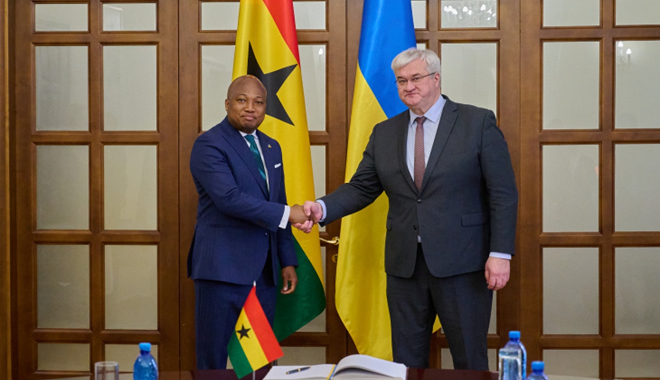 Ghanas Außenminister besucht erstmals die Ukraine: Gespräche über afrikanische Söldner in Russlands Armee