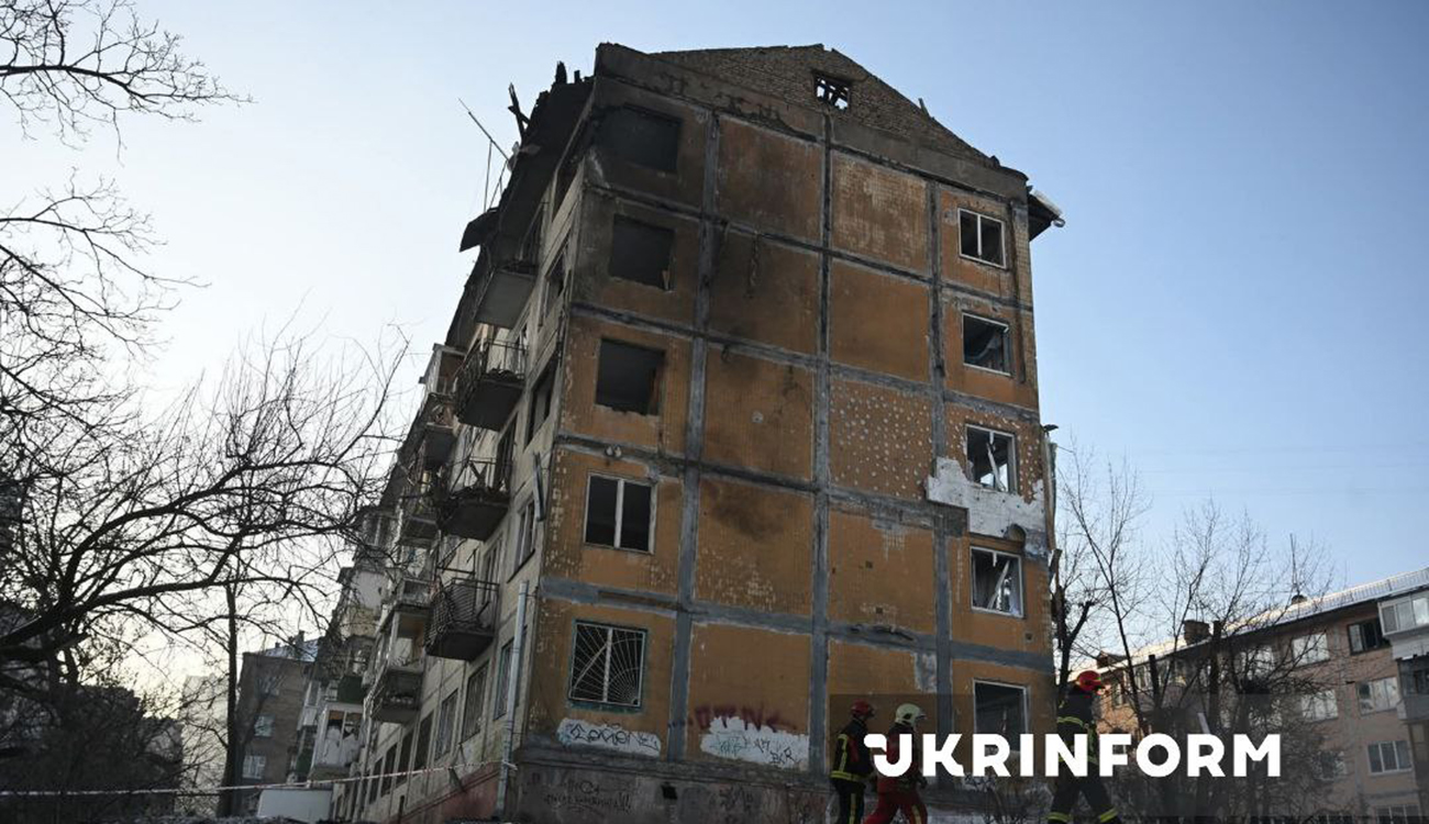 Обстрел Киева российскими войсками: пострадали люди, тысячи домов остались без отопления