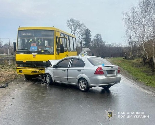 ДТП на Львівщині, постраждали четверо