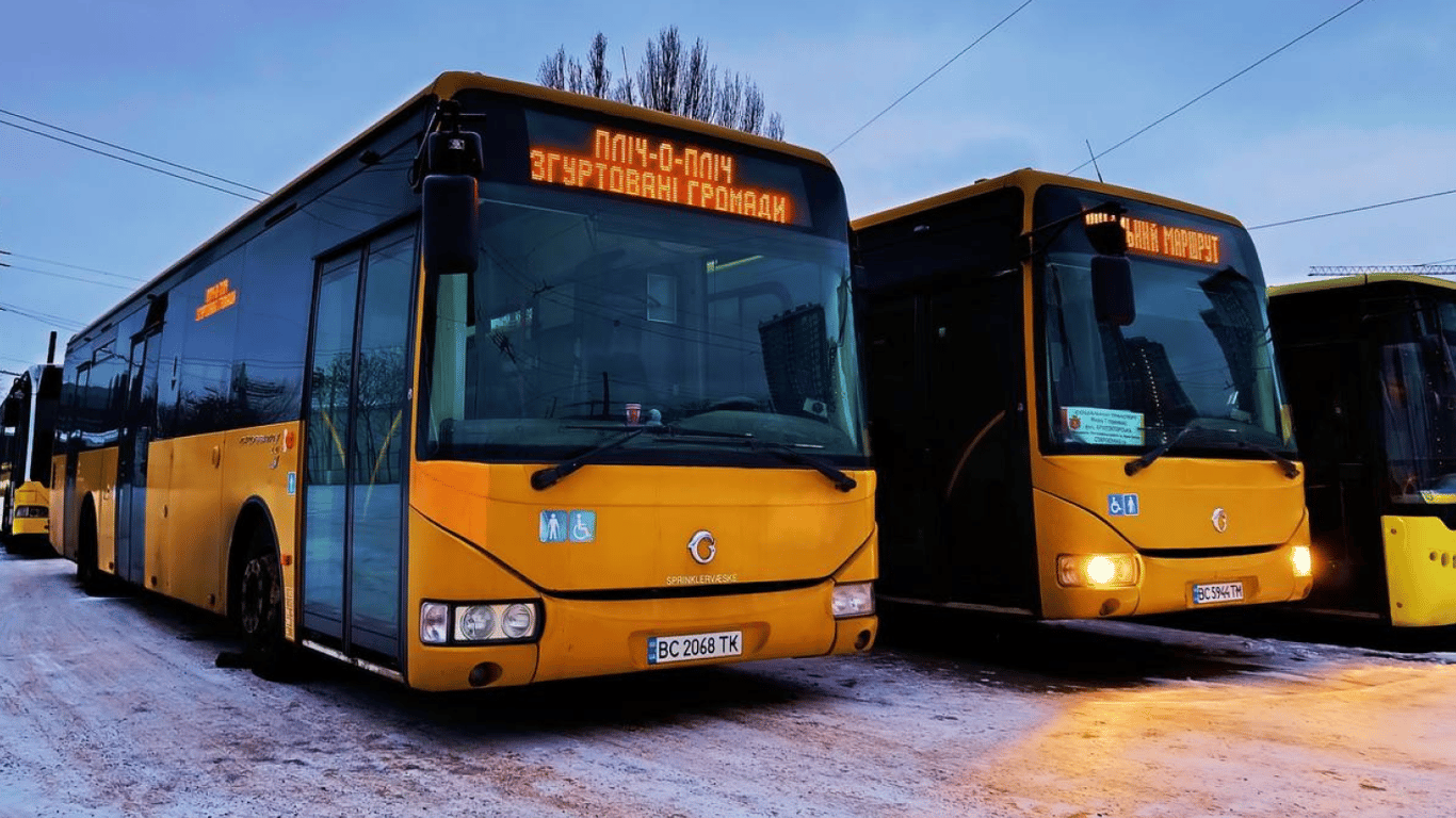 Соціальні автобуси Одеси у вихідні