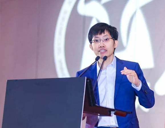 Найбагатший творець ШІ DeepSeek