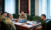 Зеленський провів нараду з армією: на яких напрямках посилять оборону