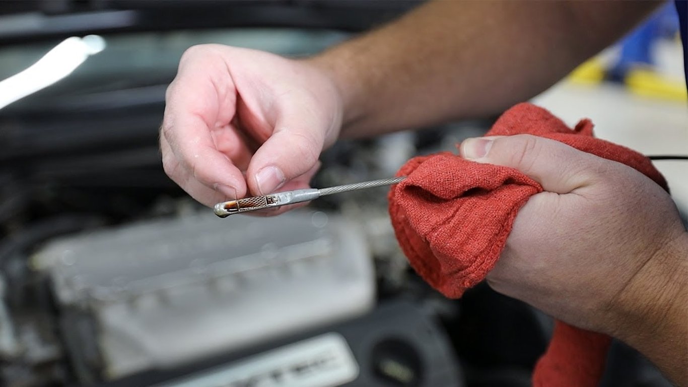 Hybrid Vehicles Face an Unforeseen Engine Oil Issue