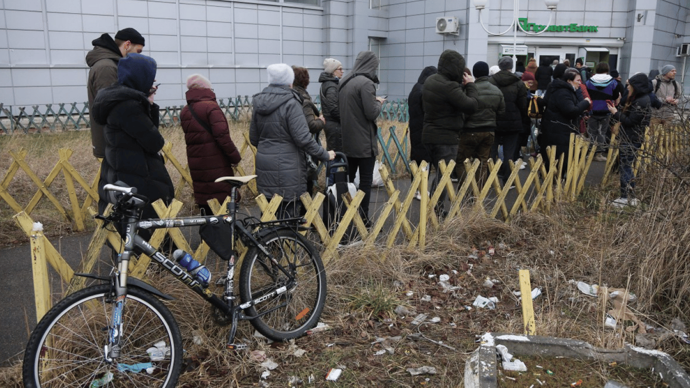 Массовое изъятие наличных в Одесской области: реакция населения на удар по мосту