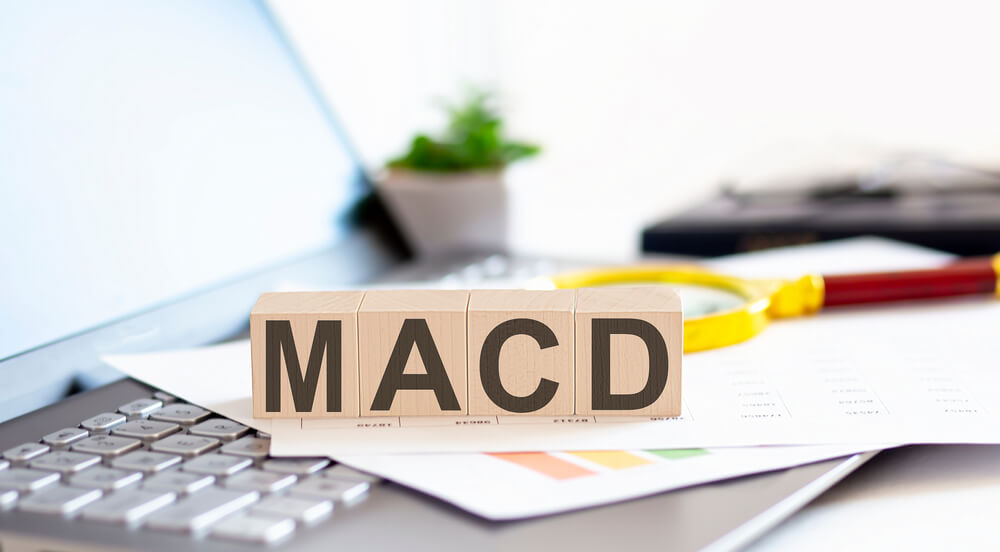 кому потрібно використовувати індикатор macd