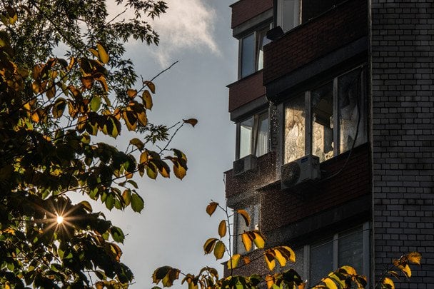 Російські дрони атакували Чернігів: пошкоджені будинки, дитсадок та енергооб'єкт
