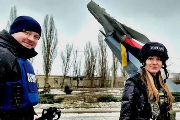 НСЖУ закликає посилити захист журналістів на фронті: що зміниться