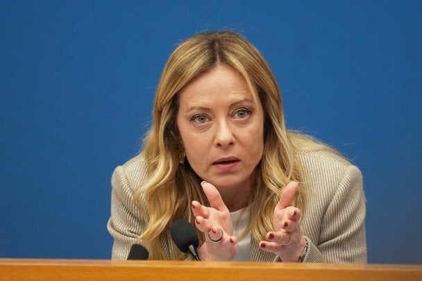 Мельоні обговорює мир в Україні