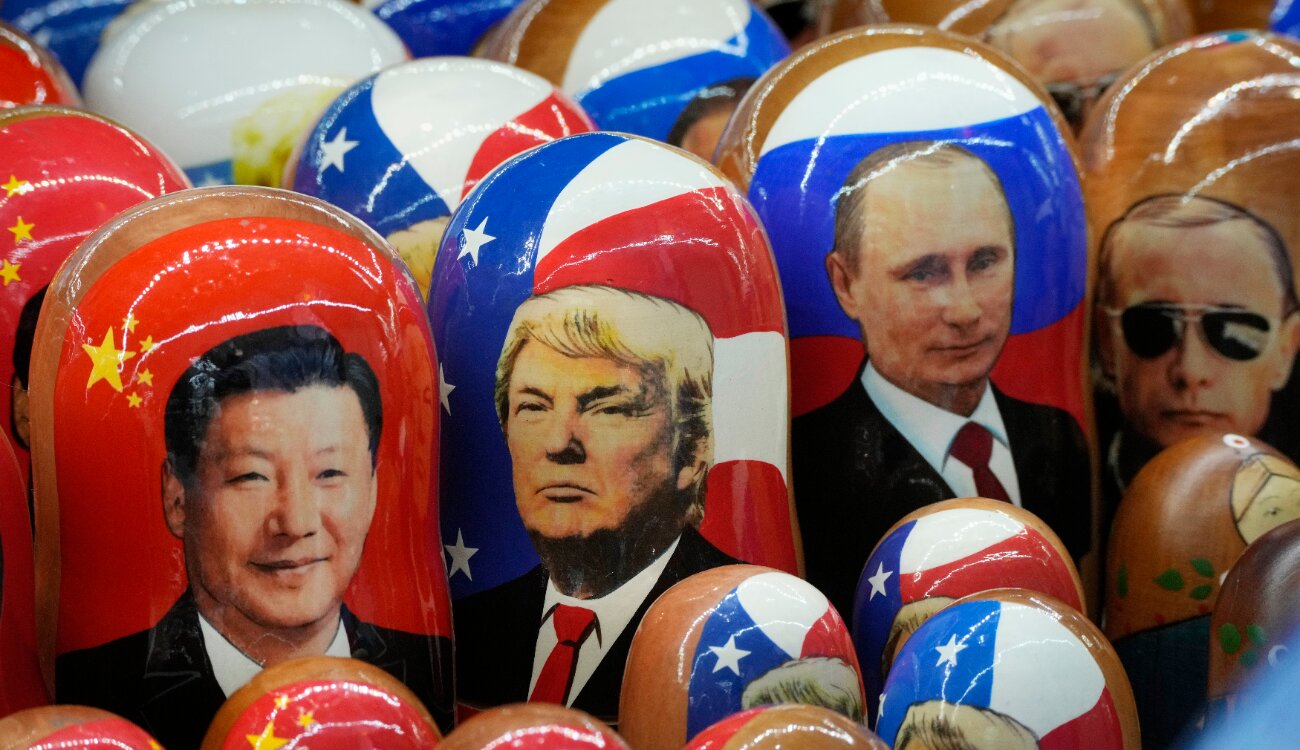 Втрати РФ та затримка Трампа