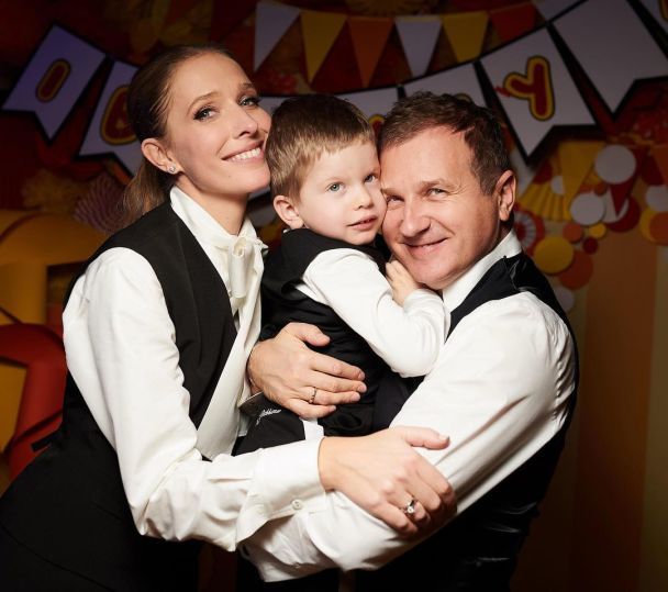 Kateryna Osadcha with her son as a child