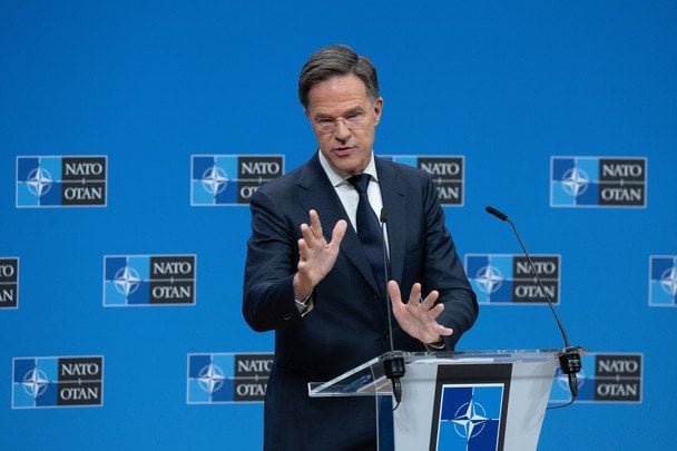 Марк Рютте во время выступления в парламенте