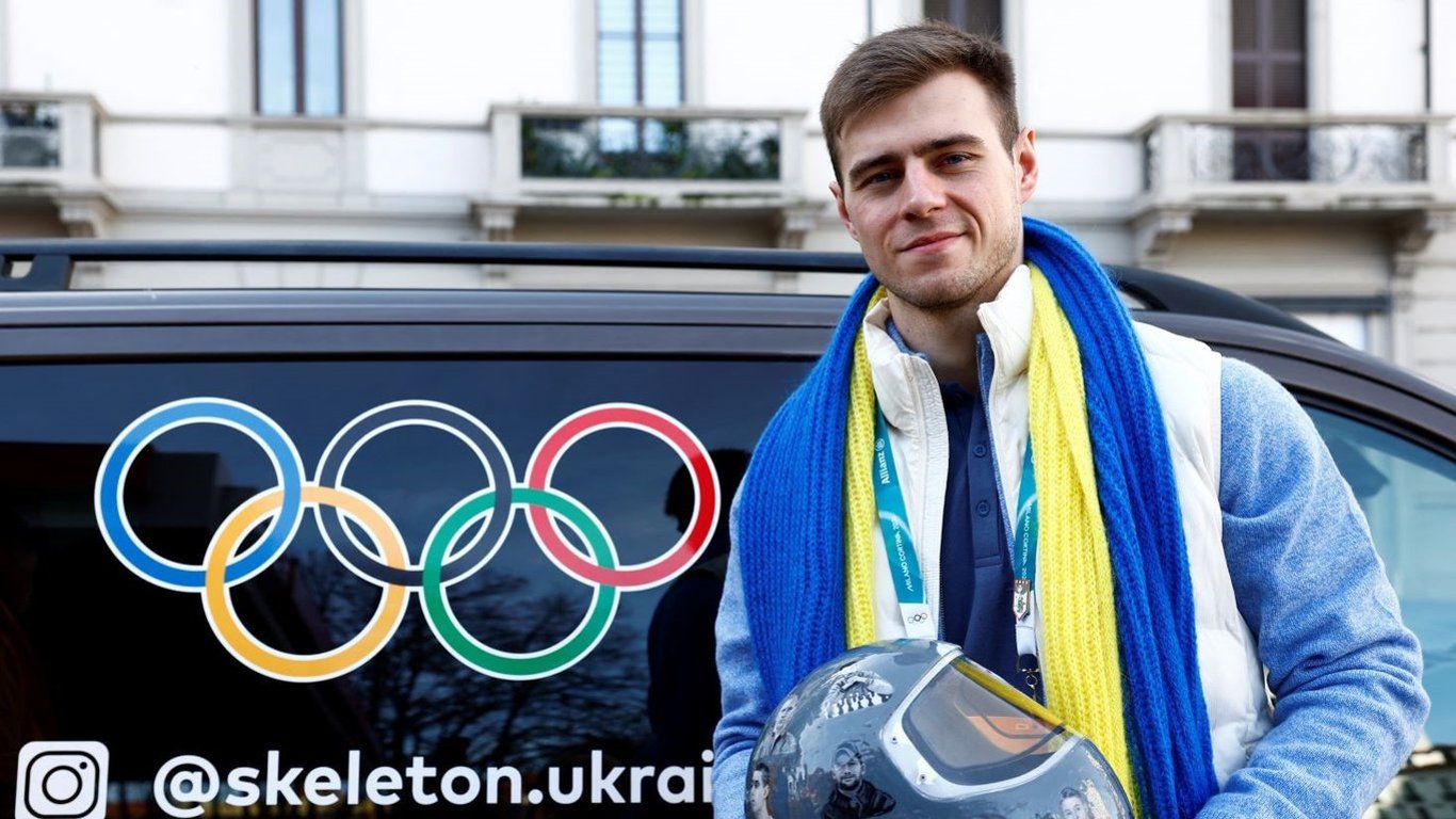 Скелетоніст підтримує Україну