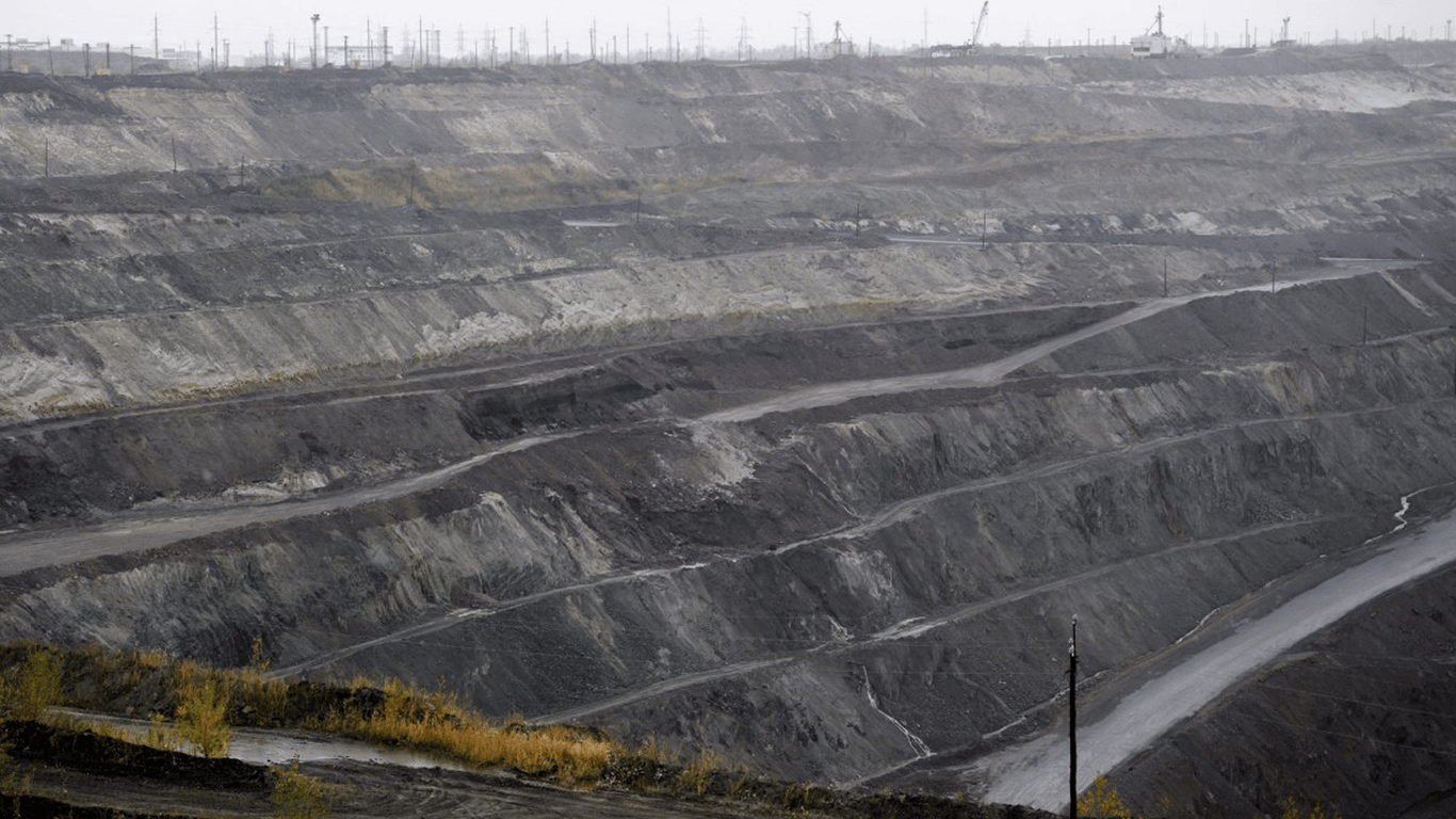 Энергоатаки вынуждают Ferrexpo остановить украинские предприятия