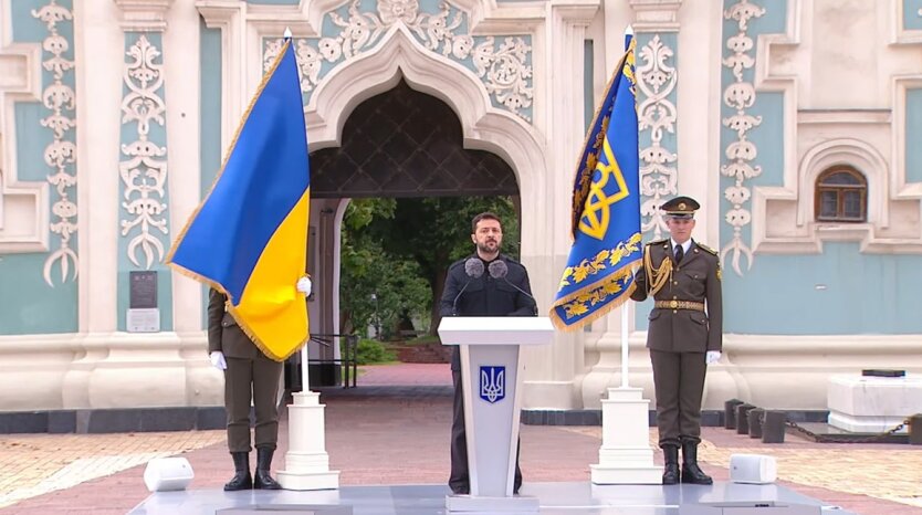 Зеленський привітав українців із Днем Конституції та назвав головну мету держави