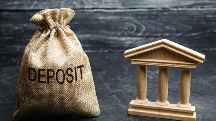 Money on deposit: pros and cons