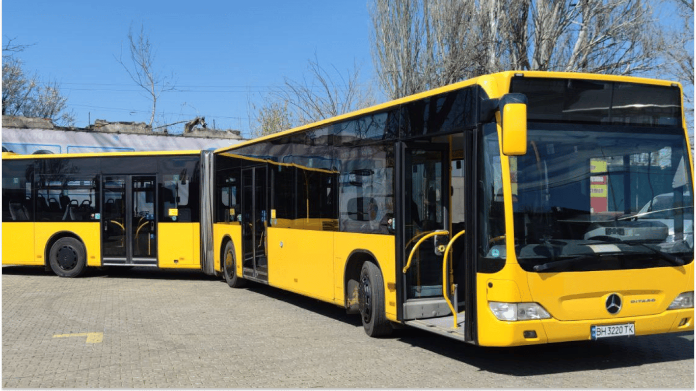 Odpowiedź Odessy na ostrzały: autobusowy szlak nr 12 zastępuje tramwaje