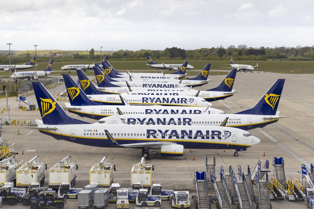 Ryanair скасовує паперові талони з листопада: штрафи до 100 євро