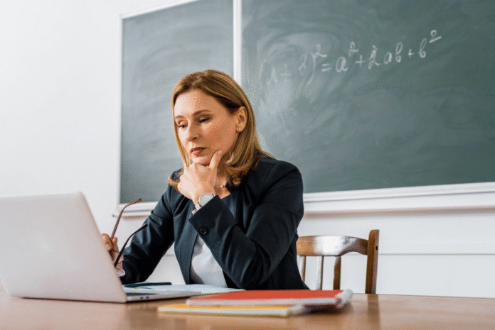 Die Gehälter der Lehrer im Jahr 2025: um wie viel sie gestiegen sind und warum sie hinterherhinken