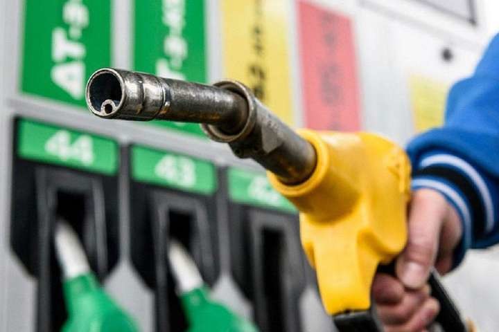 С 2026 года бензин подорожает на 7 гривен: эксперт назвал причину