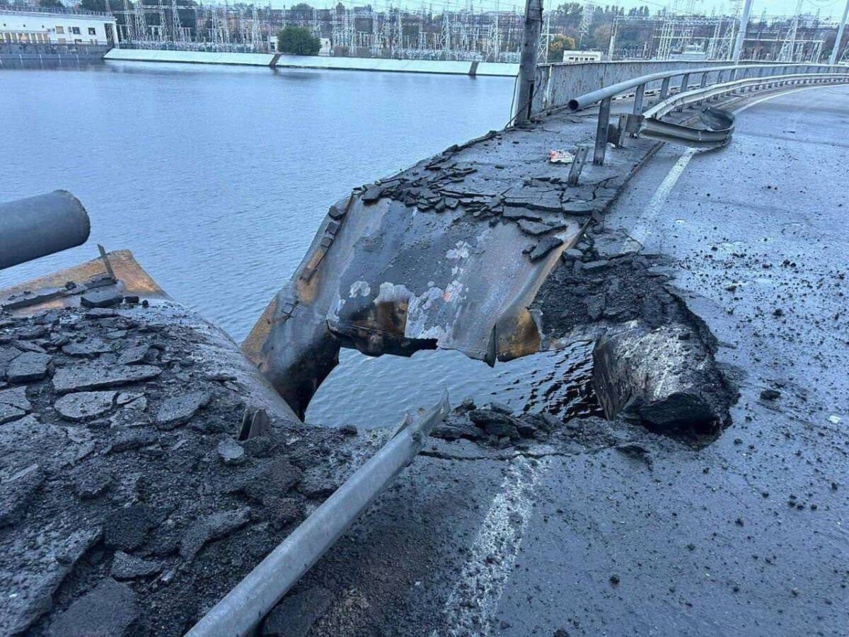 У Запоріжжі 11 жовтня перекриють рух через греблю: які маршрути зміняться
