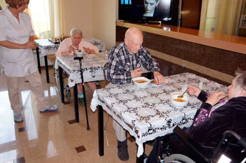 Пенсіонери в інтернатах отримуватимуть лише 25% виплат: хто уражений
