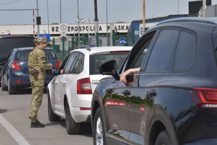 Держприкордонслужба не веде статистики виїзду чоловіків 18-22 років