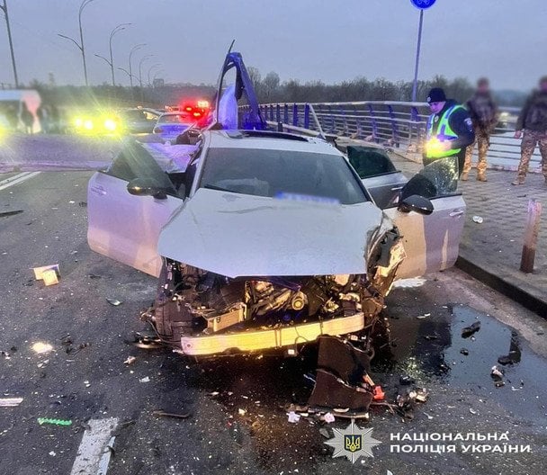 Serious accident on Brovarsky Avenue: five people injured