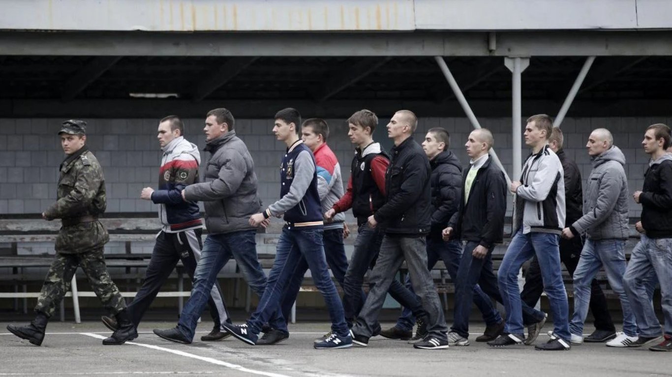 Юнаки на військовому обліку