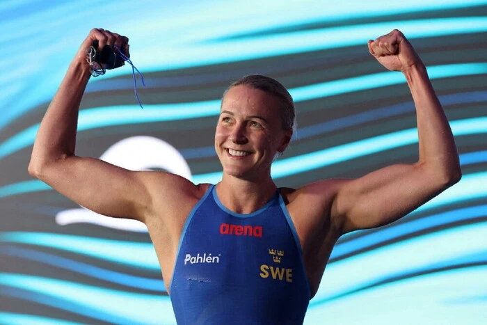 Олімпійська чемпіонка Сара Сьєстрем народила сина в машині швидкої допомоги