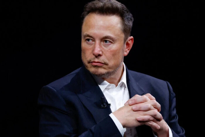 Musk w skandalu przez wysoki płot