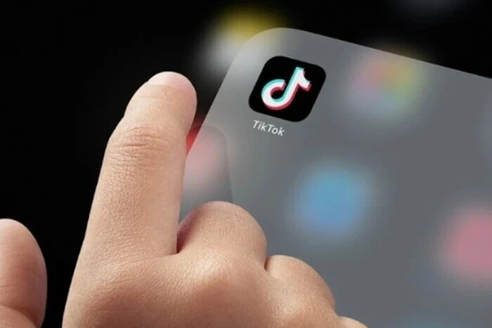 TikTok launches voice messages and AI moderation: what has changed